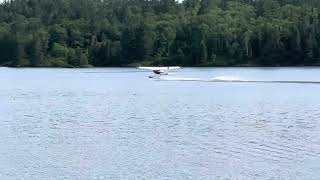 Cessna 172 floatplane take off