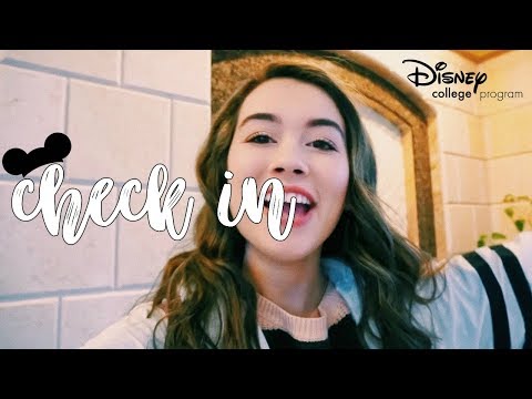 my first day // check-in | disney college program spring 2018