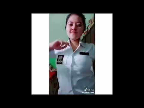 tik-tok-piral-anak-sekolah-cantik