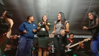 Goyang Bugil Lesehan