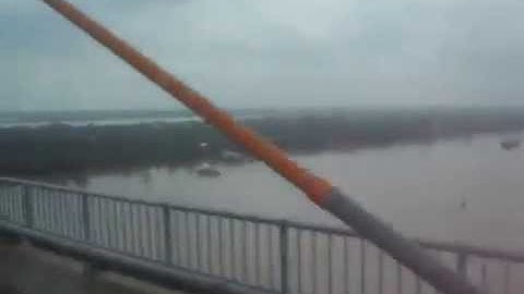 Cầu Rạch Miễu nối Tiền Giang và Bến Tre.