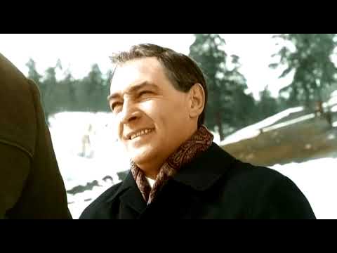 Кадр: Пастор совсем не умел ходить на лыжах — «Семнадцать мгновений весны»