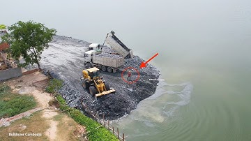 OMG!! GOOD VIDEO OF PROJECT ABOUT BUILDING A ROADS USING STONES INTO DEEP WATER