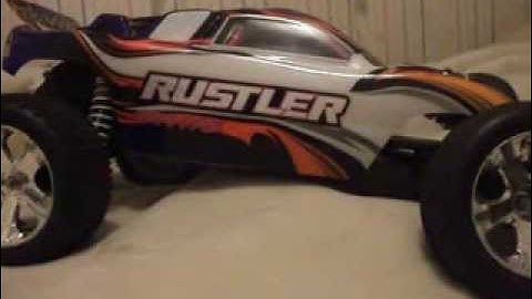 My first Traxxas Rustler video