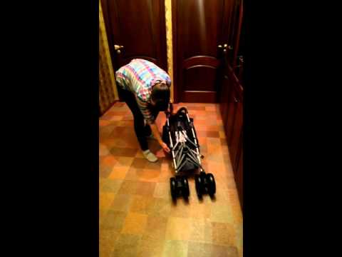 Chicco Multiway - легко складывается и раскладывается.