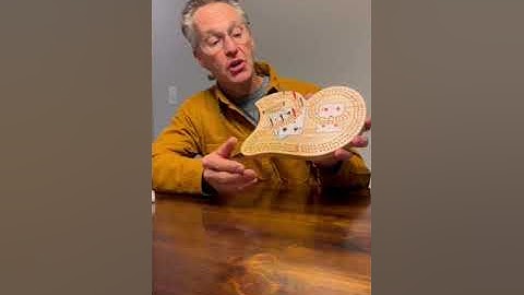 Mainstreet Classics Cribbage Board: Fun for Everyone!