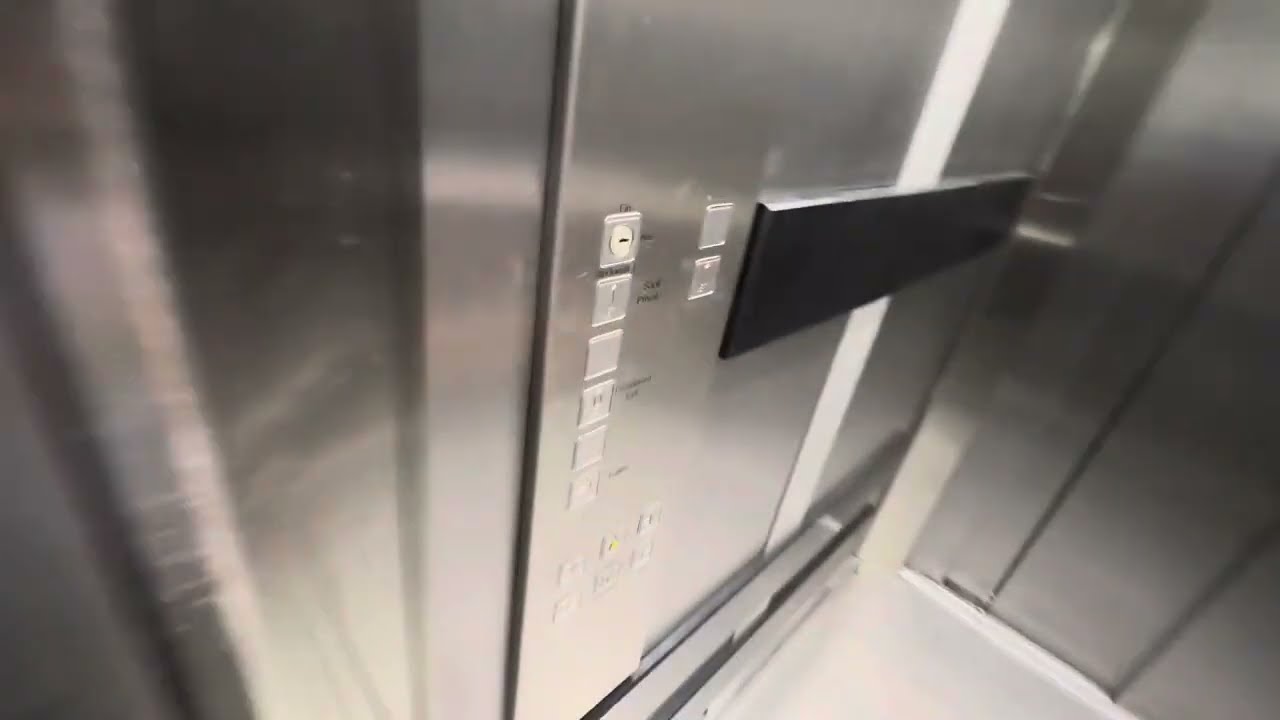 2019 Schindler 3300 Schäfer MT 42 MRL traction elevator @ Restaurant Altes Tramdepot, Bern, CH