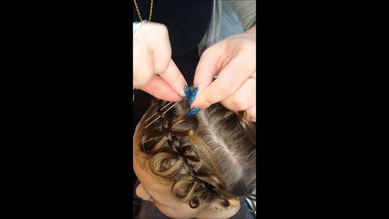 coiffure tresse et noeud