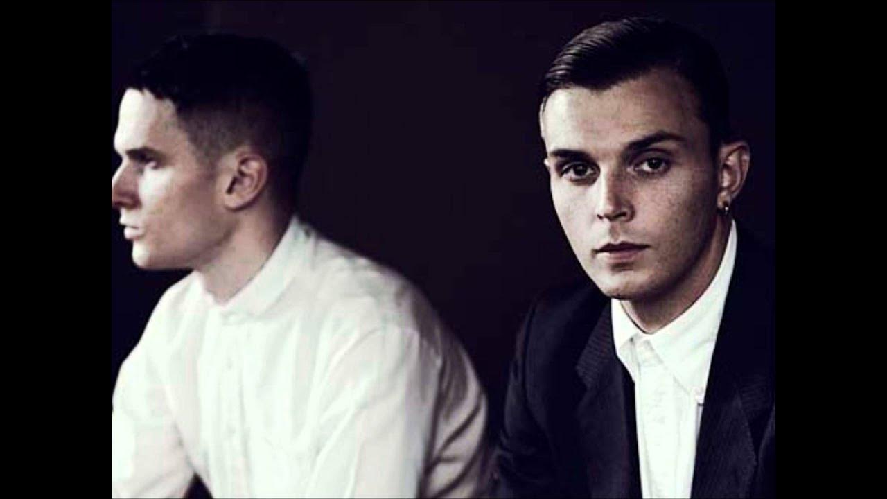 Hurts 2015. Песни хертс токсис. Тео хатчкрафт. Hurts 2015. Песни хертс токсис.