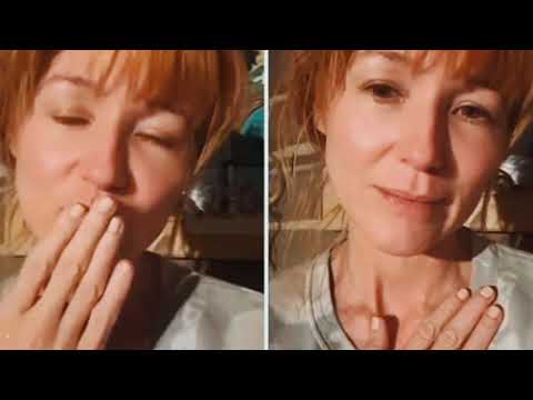 Jewel apologizes After