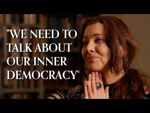 E1 - When Faith and Doubt Hold Hands | with Elif Shafak