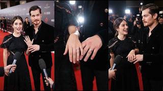 A Surprise on the Red Carpet, Hazal Kaya and Çağatay  Showed Their Rings to Journalists.