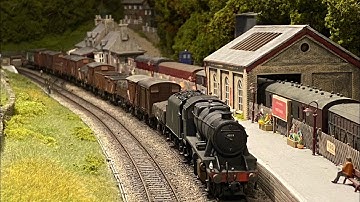 Autumn Trains at Misselthwaite - The Yorkshire Dales Model Railway