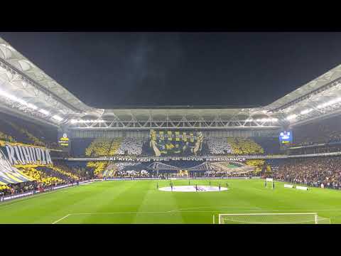 Fenerbahçe-Galatasaray maç öncesi koreografi. Mohikan-Yaşa Fenerbahçe. Fenerbahçe tribünleri.