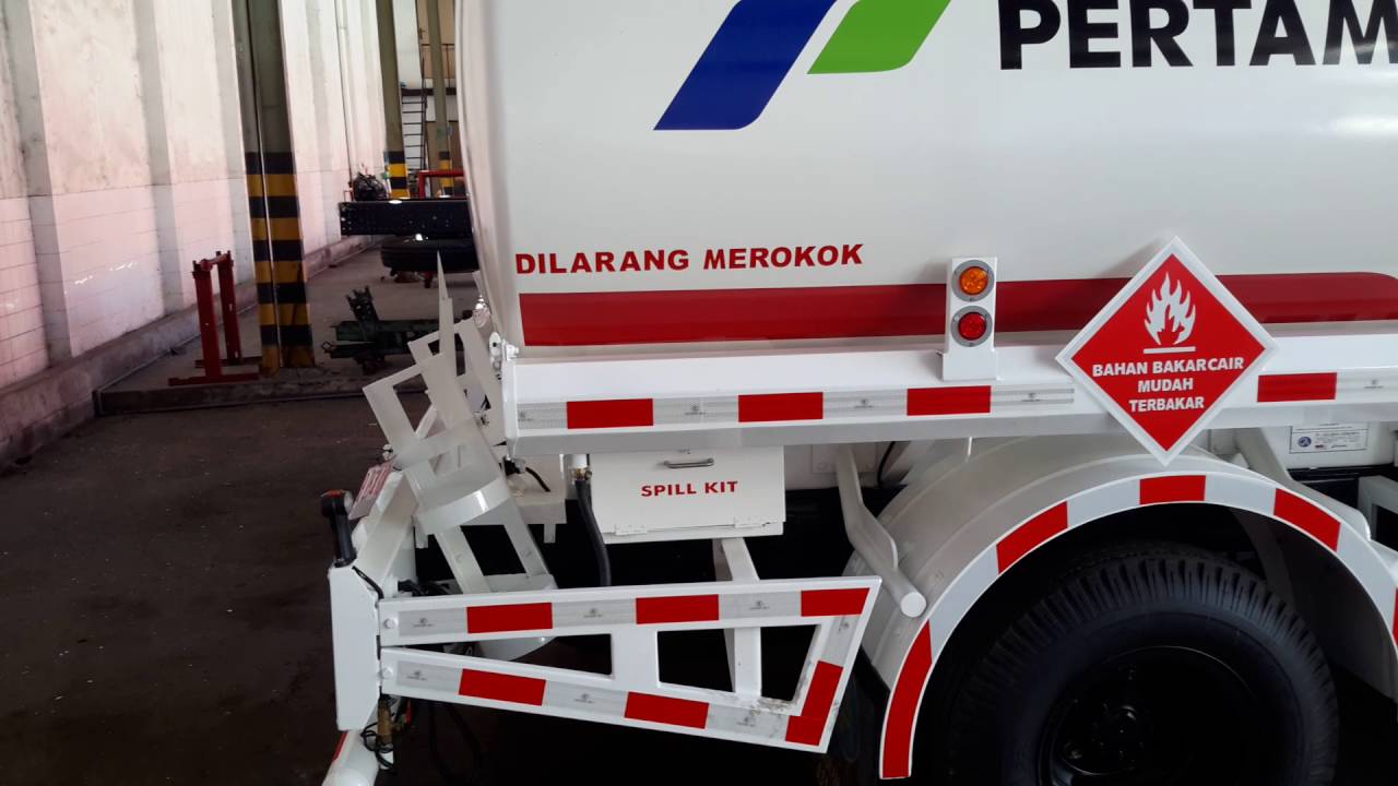  TRUK  TANGKI PERTAMINA 8000 LITER  YouTube