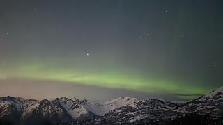 Alaska Aurora Borealis Over Mountain Peaks | Northern Lights 4K (2026)