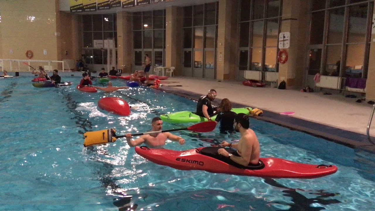 Kurz eskimovania (kajakársky bazén)