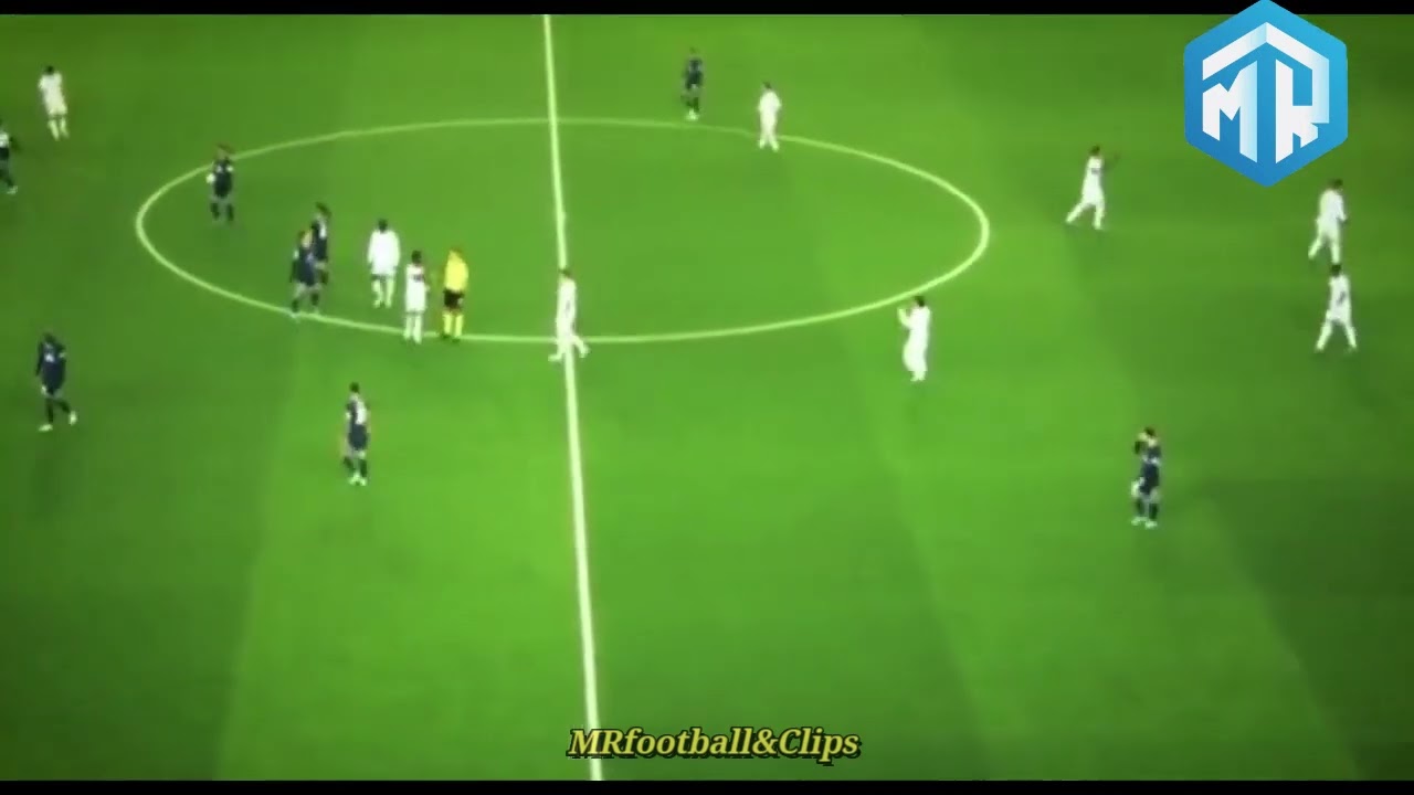 Danilo Pereira Whipping At Lionel Messi Ass For Not Tracking Back, He Doesn't Care Who He Is 😡