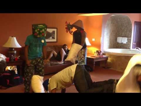 Christmas Harlem Shake