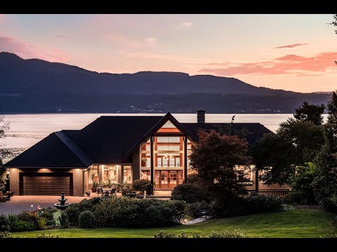 8338 West Saanich Road, Victoria, British Columbia