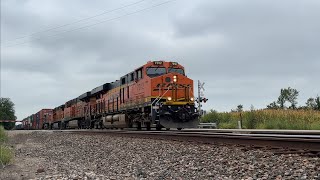 Slow moving BNSF Stack train ft BNSF Warbonnet! BNSF Transcon: Emporia sub..8/27/23