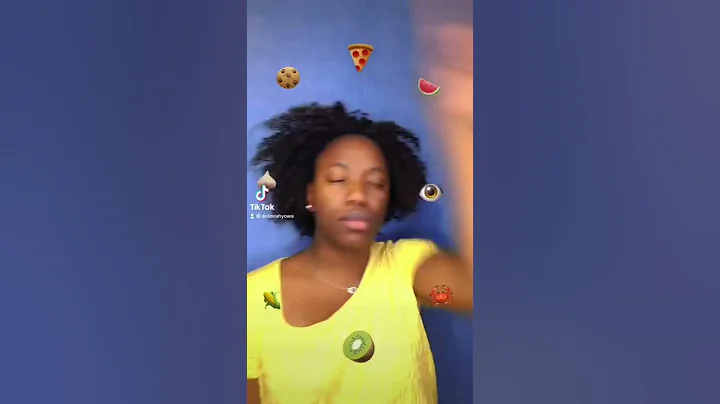 Eating emoji foods pizza