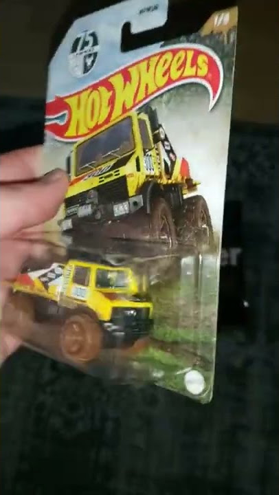 Hot Wheels Mercedes Benz UNIMOG 1300 Mud runners Serie 1/5 2022 Mattel Bell #hotwheels #mattel