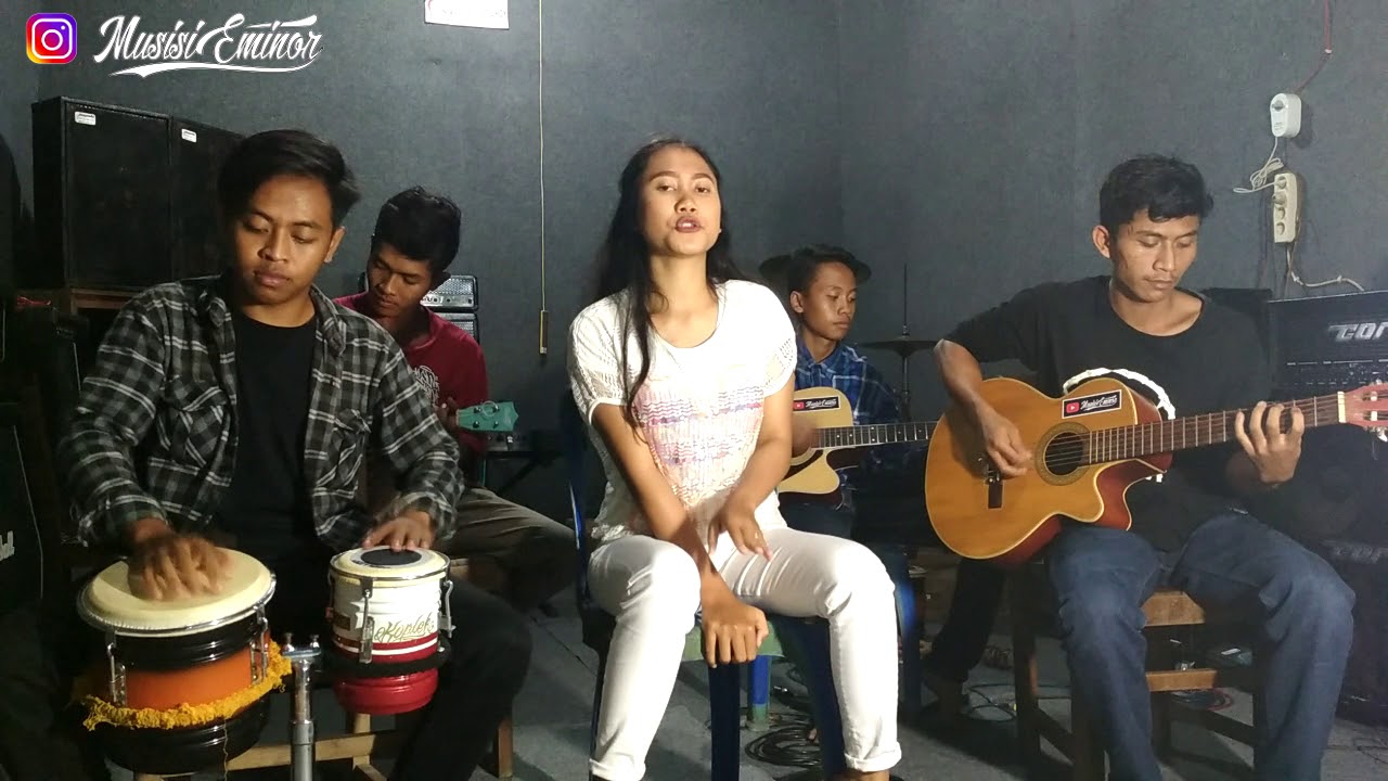 Goyang Jaran Desi  Handayani  Cover dangdut Akustik by 