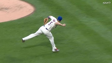 MIL@NYM: Wright makes a nice barehanded play on bunt