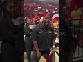 This Security Guard Deserves A Raise 💪
