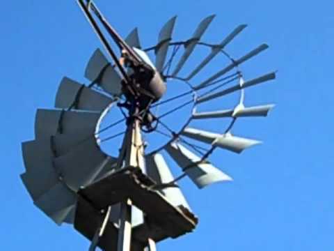 DIY Wind-Powered Water Pump. Cata-Vento com Bomba de Agua. | FunnyCat 
