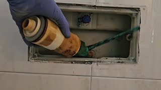 Riparazione sciacquone cassetta murata/cambio carico acqua e guarnizione#idraulicofaidate