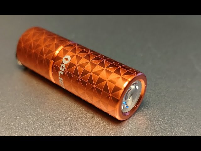 Olight i1R2 Pro 普段から鍵と一緒に出来るEDCキーホルダーライト