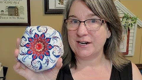 The Vintage Stitcher Tutorial: Making a Biscornu (Super easy!) #crossstitch #flosstube #sewing