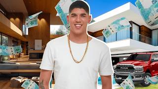This is the luxurious life of Zé Vaqueiro, the original Piseiro singer.