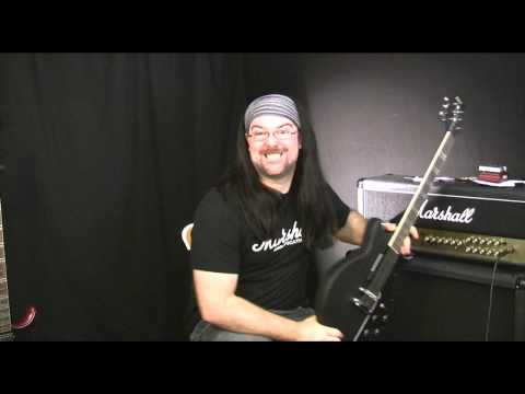 Rob Chappers Demo's the Hofner Colorama 2