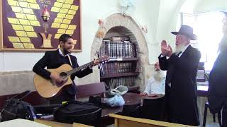 מניגוני חב""ד - יפתח וחברים בכולל של הרב ברכץ - ניגון ריקוד
