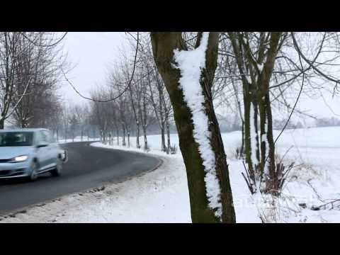 Autoweb.cz: Volkswagen Golf 1.6 TDI BlueMotion (2014) - videotest