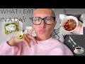 WHAT I EAT IN A DAY *kinda healthy lol*