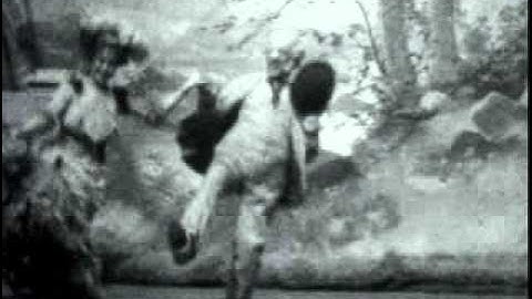 Un-serenade in dissonant counterpoint