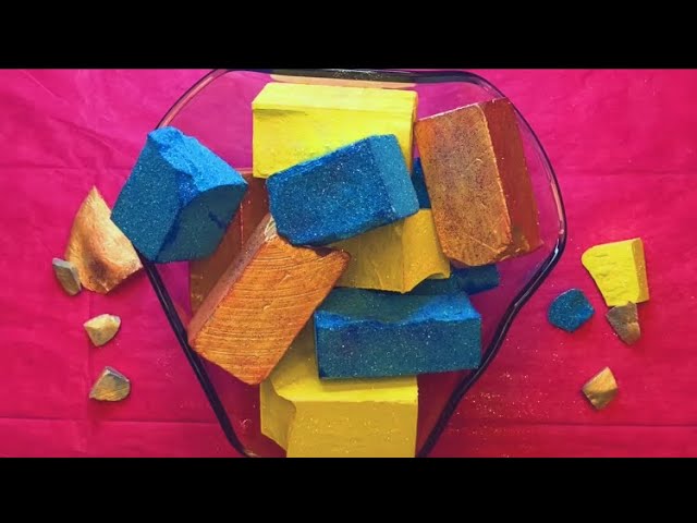 DYED GYM CHALK, 37 BLOCKS