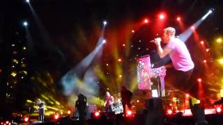 Coldplay - 2012-02-09 - Paris SDF - Fix you - Multicam draft