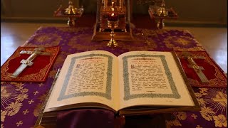 Евангелие на церковнославянском и в Синодальном переводе