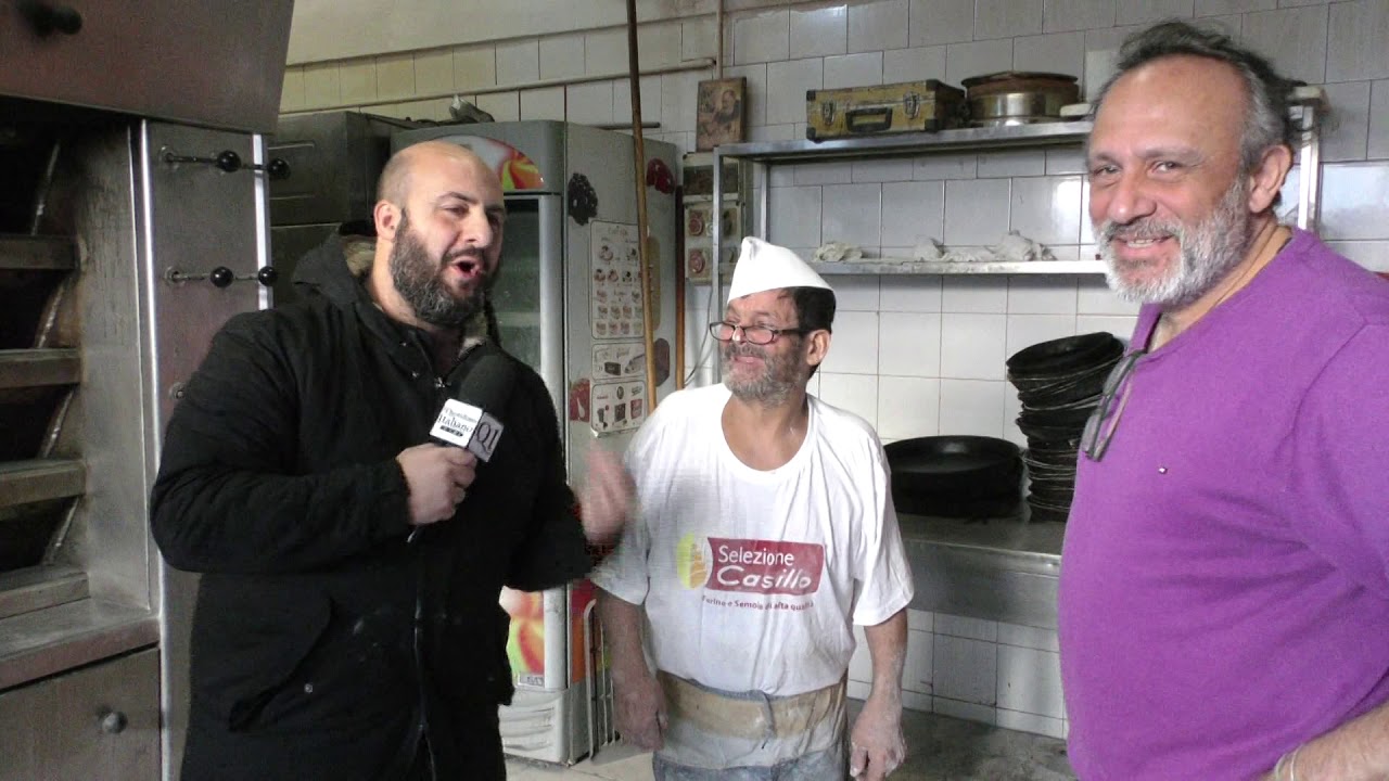 Il pane di Carbonara da 53 anni sfornato dalle mani di Mario 