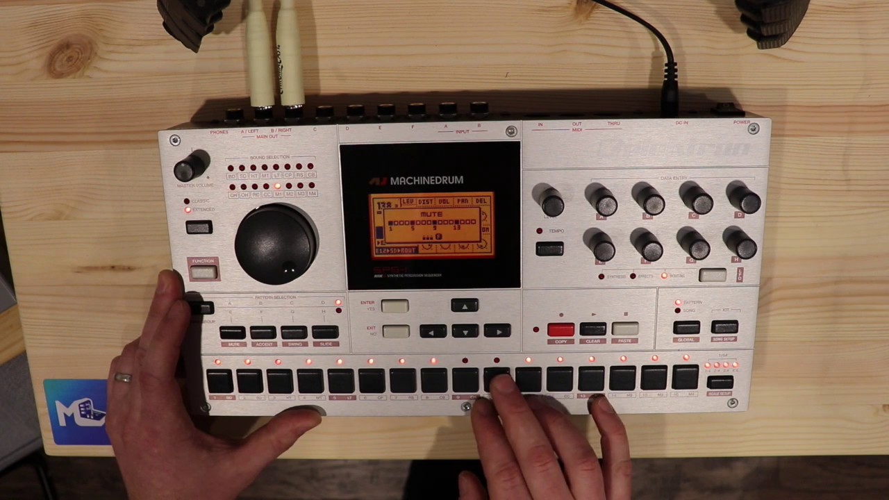 Elektron Machinedrum SPS-1 live performance (all synthesis no samples)