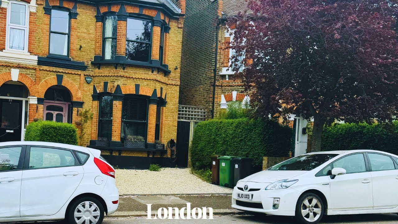 London Residential Walking Tour | Leytonstone | East London | 4K: