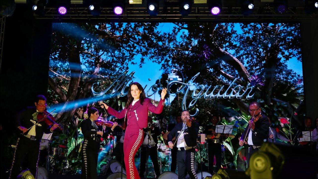Presentación de Majo Aguilar en Guerrero Chihuahua 