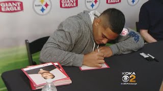 Athlete Statistics James Conner Greets Fans At Moon Twp. Giant Eagle
