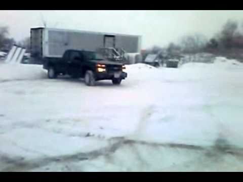 Snow Donuts in the 2010 Chevy Colorado 4x4 - YouTube