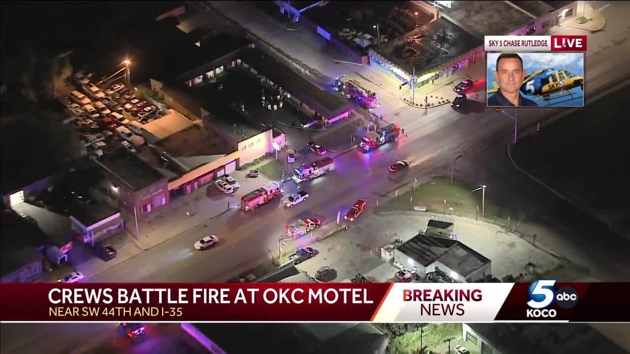 Crews battle fire at southwest Oklahoma City motel - YouTube